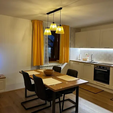 Rumena Hisa Apartment