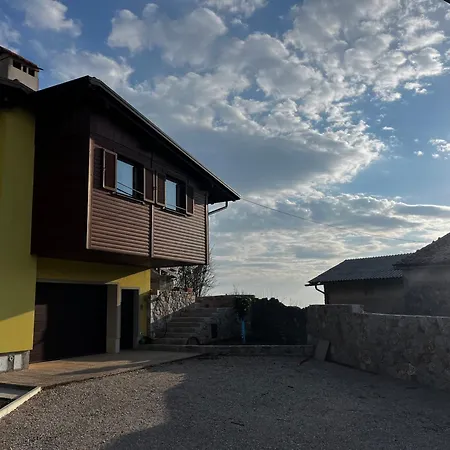 Rumena Hisa Apartament Trnovo